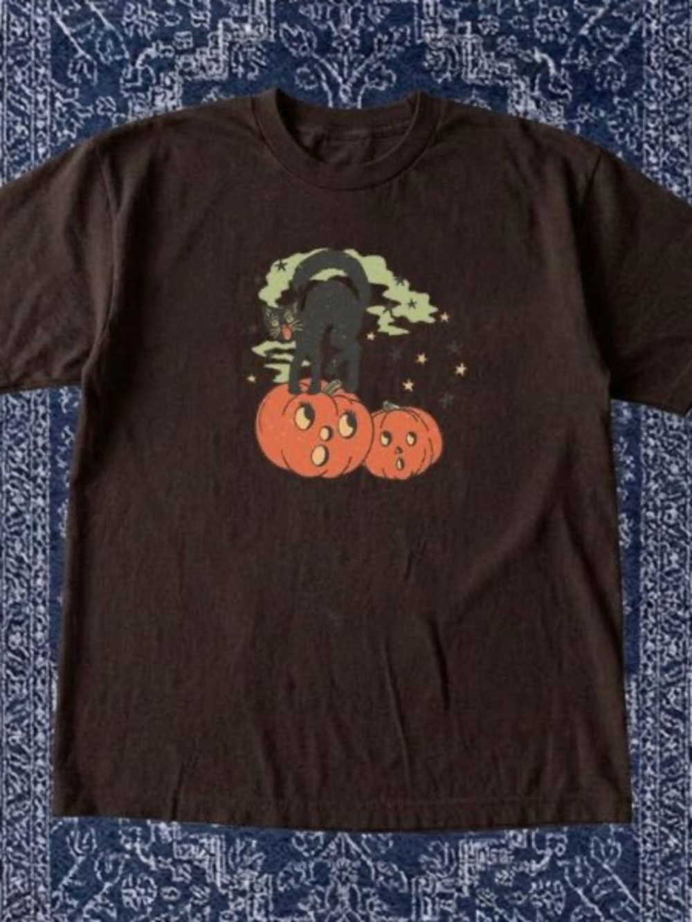 Halloween Graphic Tee - Black Cat on Pumpkins